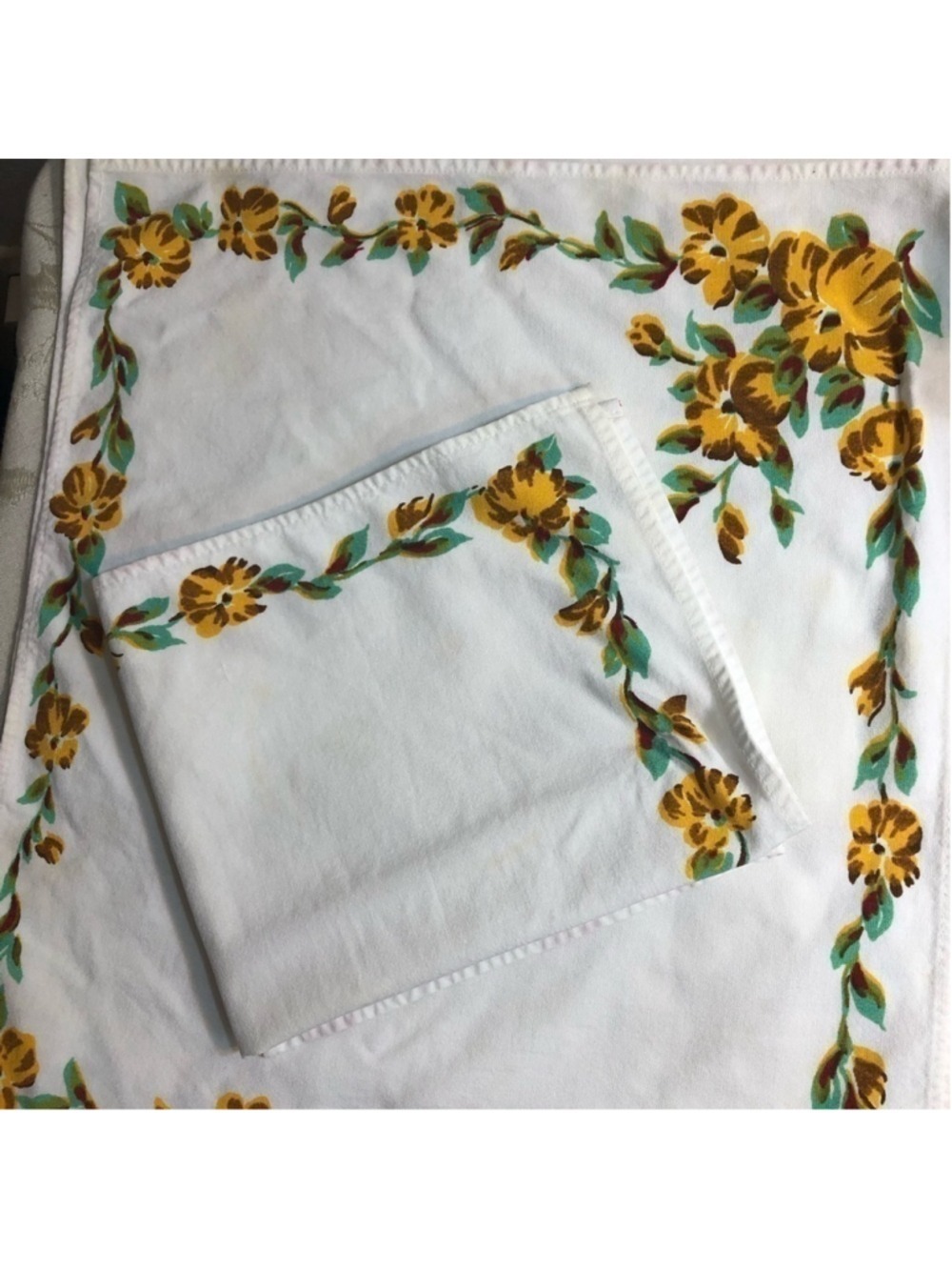 Floral White Napkins Set of 4